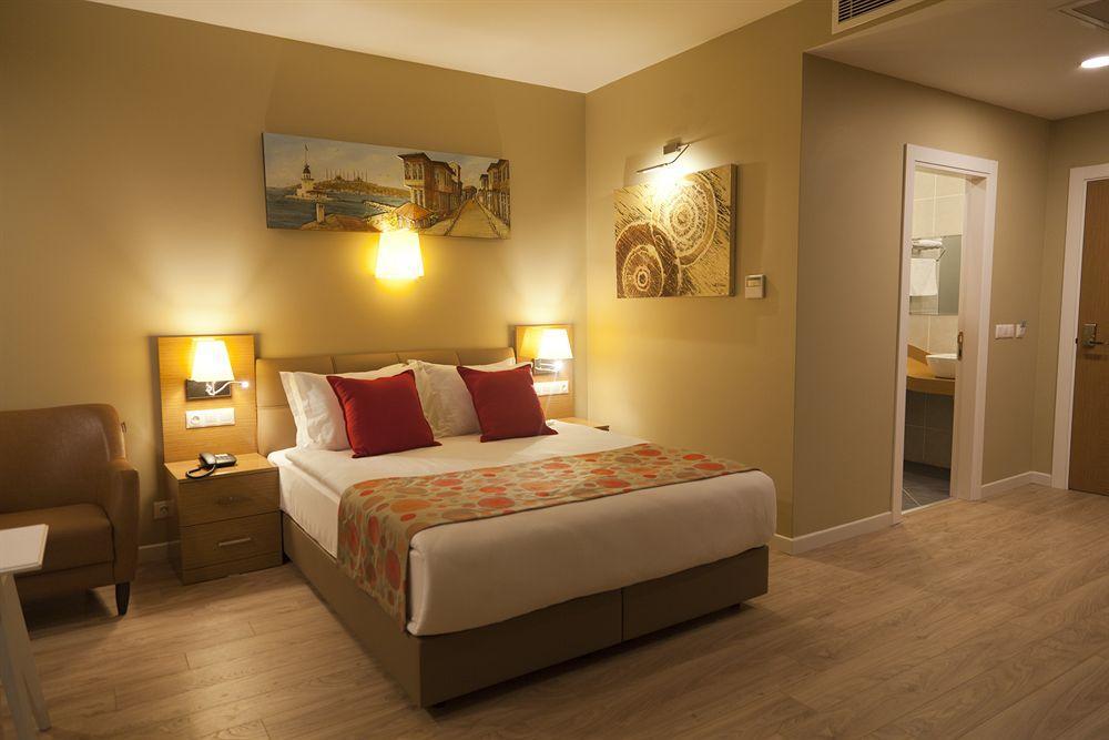 Grand Plaza Hotel Istanboel Buitenkant foto